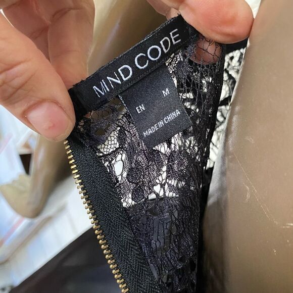 Beautiful black satin & lace lingerie inspired romper. Size M. Back zip - Picture 3 of 6